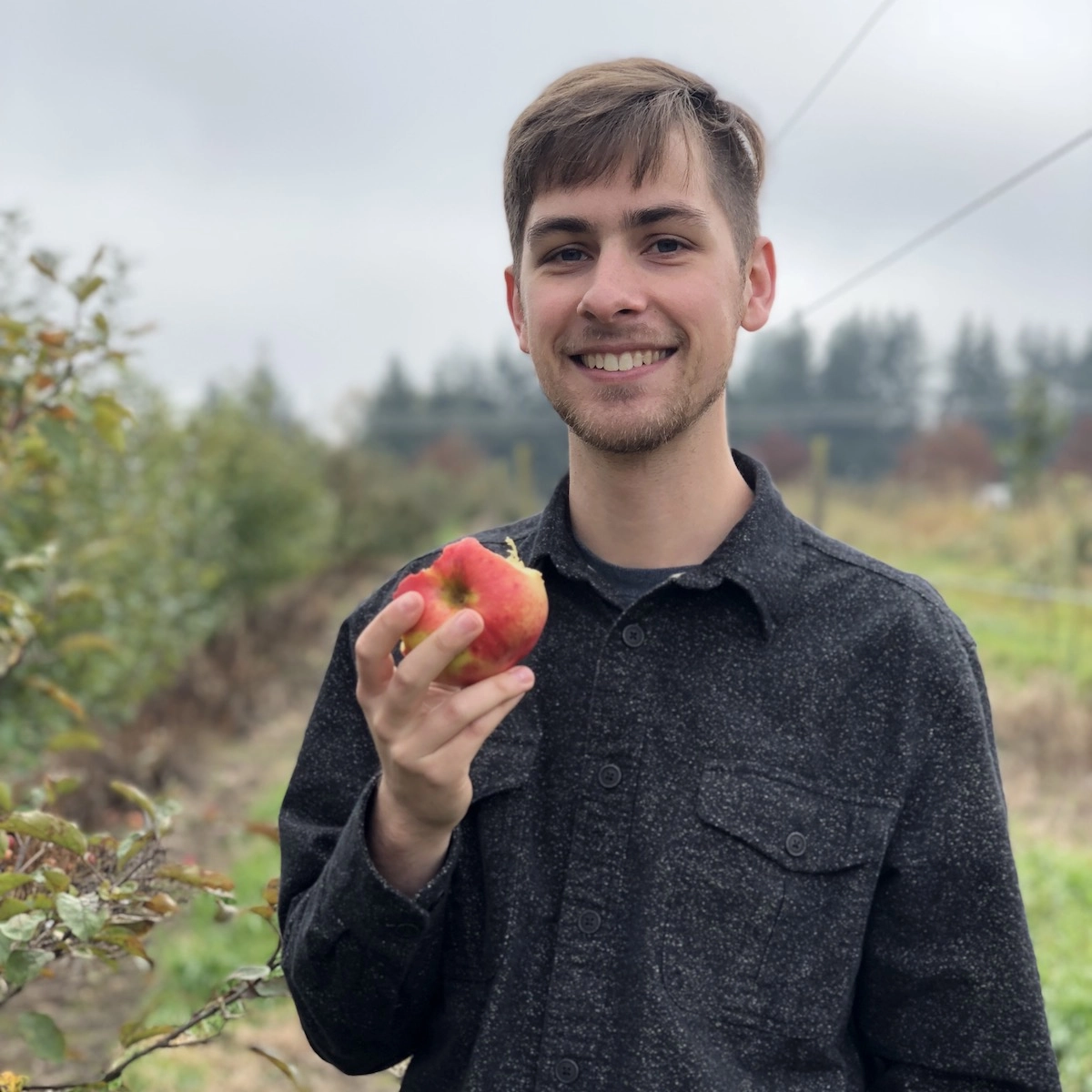 mason eating an apple